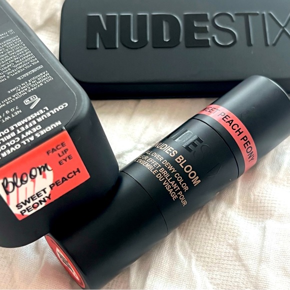 NudeStix Cream Blush in Sweet Peach Peony - Picture 1 of 5